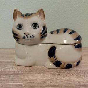 Ceramic Cat Figurine - Cream and Blue